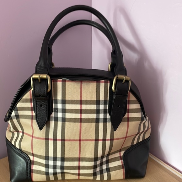 Burberry Handbags - Burberry bag